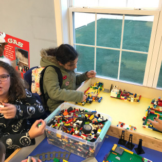 bb-lego-play-2